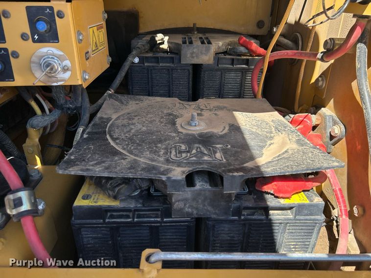 image for item DI7990 2011 Caterpillar 320DL  excavator