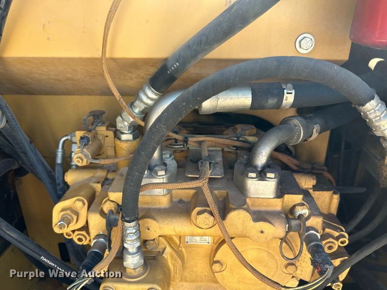 image for item DI7990 2011 Caterpillar 320DL  excavator