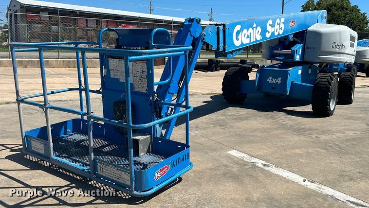 image for item DJ6249 2013 Genie S-65  boom lift