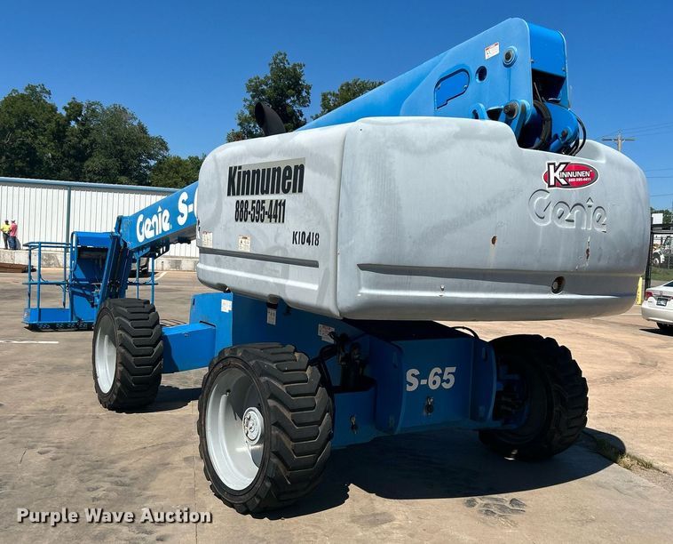 image for item DJ6249 2013 Genie S-65  boom lift