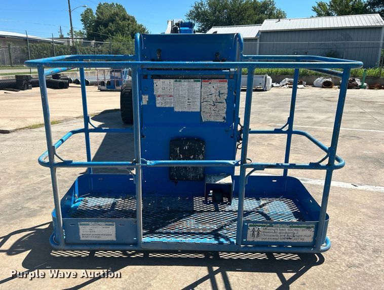 image for item DJ6249 2013 Genie S-65  boom lift