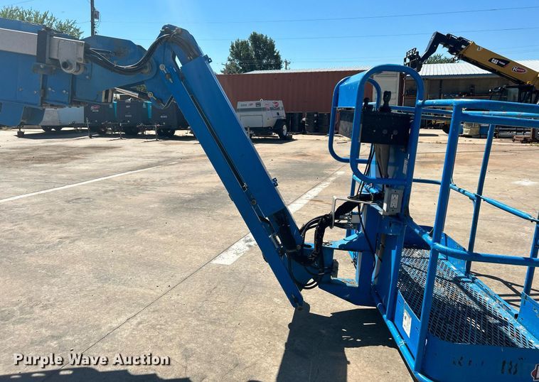 image for item DJ6249 2013 Genie S-65  boom lift