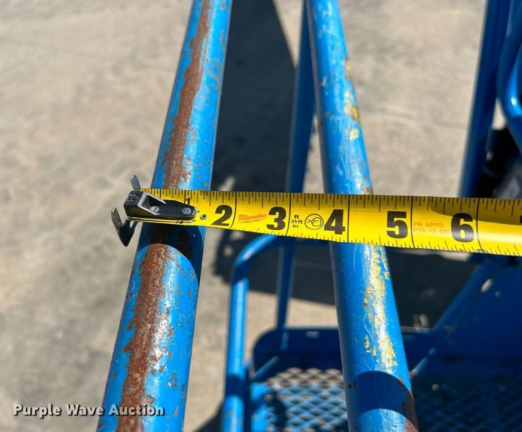 image for item DJ6249 2013 Genie S-65  boom lift