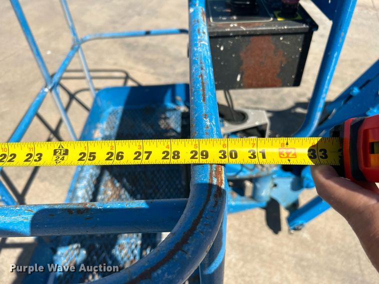 image for item DJ6249 2013 Genie S-65  boom lift