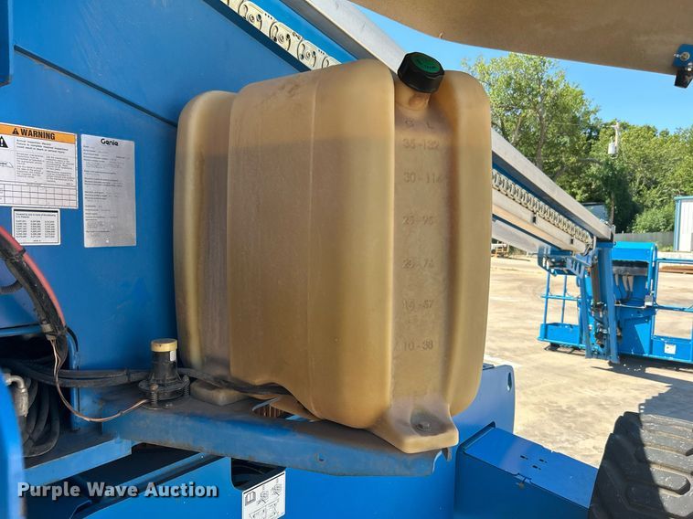 image for item DJ6249 2013 Genie S-65  boom lift