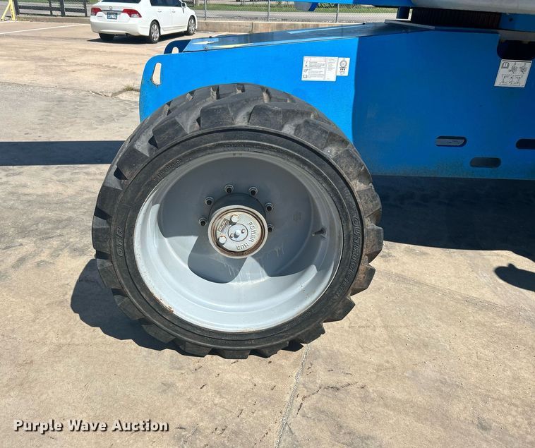 image for item DJ6249 2013 Genie S-65  boom lift