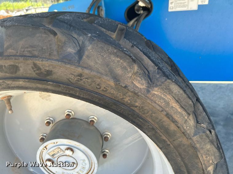 image for item DJ6249 2013 Genie S-65  boom lift