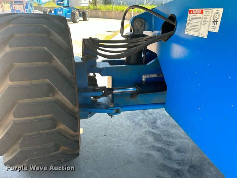 image for item DJ6249 2013 Genie S-65  boom lift