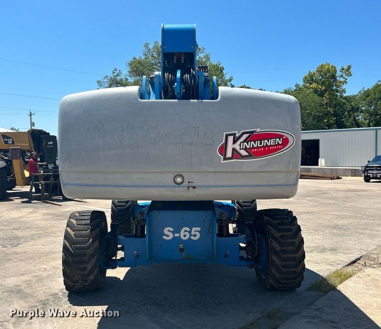 image for item DJ6251 2013 Genie S-65  boom lift