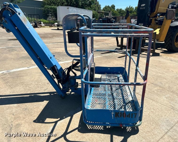 image for item DJ6251 2013 Genie S-65  boom lift