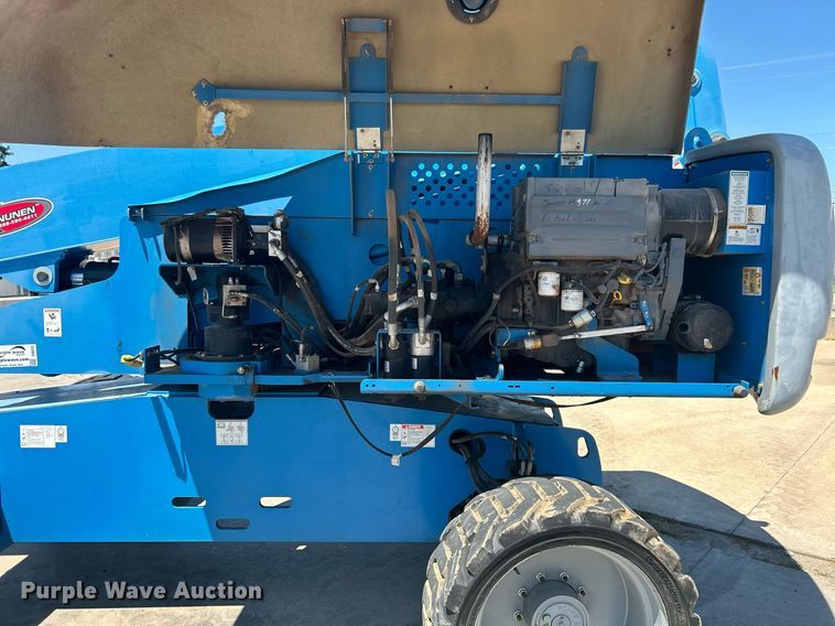 image for item DJ6251 2013 Genie S-65  boom lift