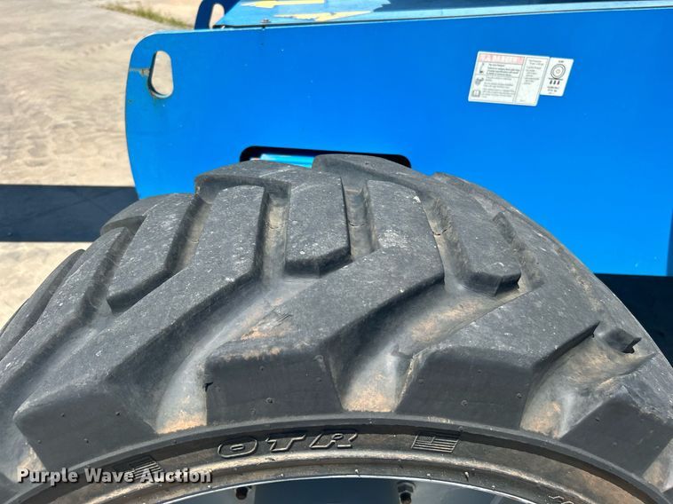 image for item DJ6251 2013 Genie S-65  boom lift