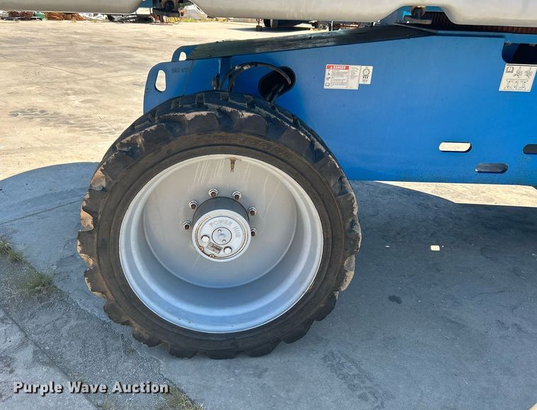 image for item DJ6251 2013 Genie S-65  boom lift