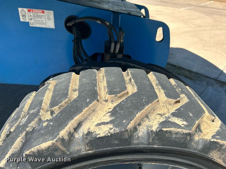 image for item DJ6251 2013 Genie S-65  boom lift