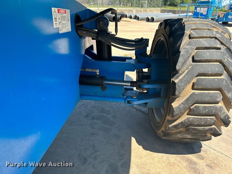 image for item DJ6251 2013 Genie S-65  boom lift