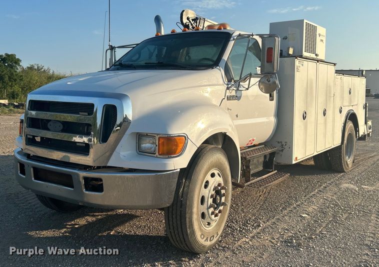 image for item DJ6266 2007 Ford F750 Super Duty  utility / service truck