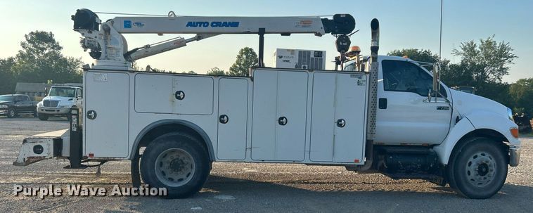 image for item DJ6266 2007 Ford F750 Super Duty  utility / service truck