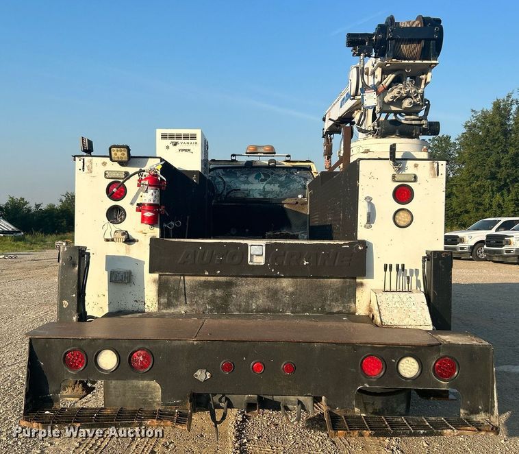 image for item DJ6266 2007 Ford F750 Super Duty  utility / service truck