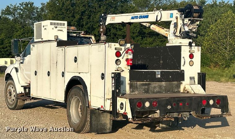 image for item DJ6266 2007 Ford F750 Super Duty  utility / service truck