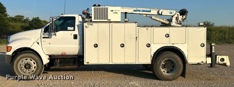 image for item DJ6266 2007 Ford F750 Super Duty  utility / service truck