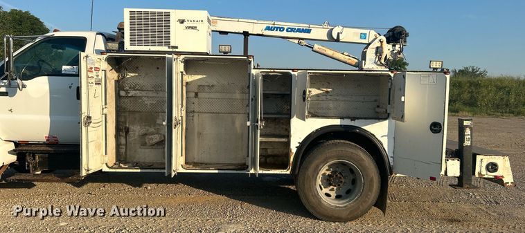 image for item DJ6266 2007 Ford F750 Super Duty  utility / service truck