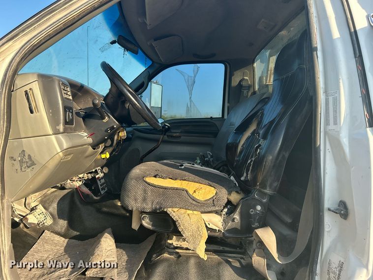 image for item DJ6266 2007 Ford F750 Super Duty  utility / service truck