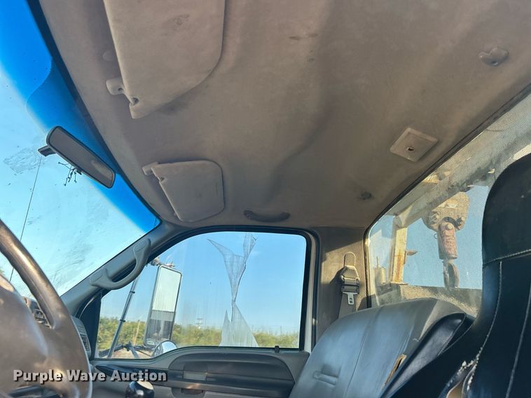 image for item DJ6266 2007 Ford F750 Super Duty  utility / service truck