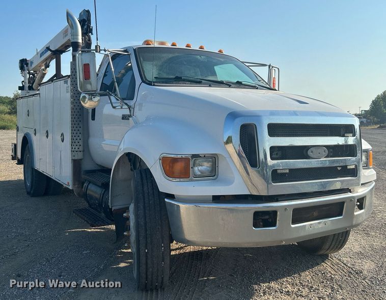 image for item DJ6266 2007 Ford F750 Super Duty  utility / service truck