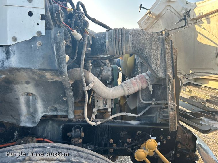 image for item DJ6266 2007 Ford F750 Super Duty  utility / service truck