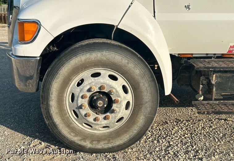 image for item DJ6266 2007 Ford F750 Super Duty  utility / service truck