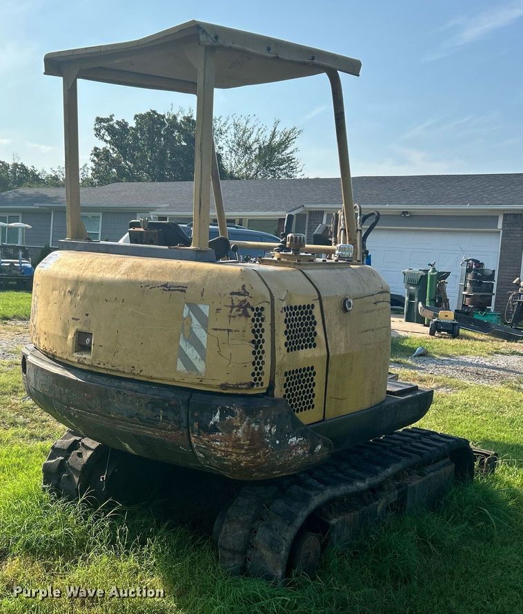 image for item DJ6284 Yuchai WY2.5  mini excavator