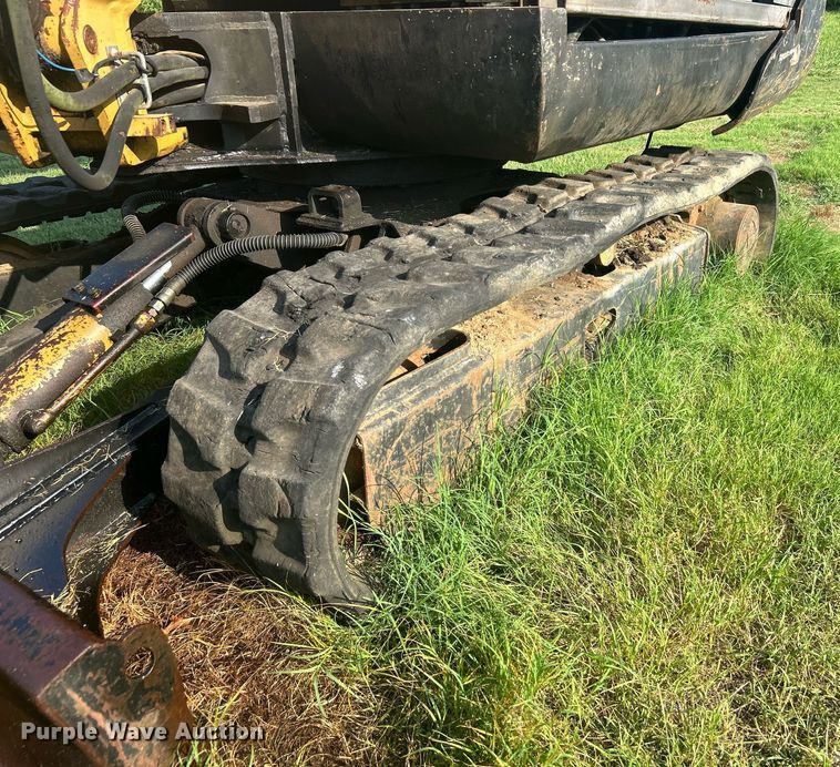 image for item DJ6284 Yuchai WY2.5  mini excavator