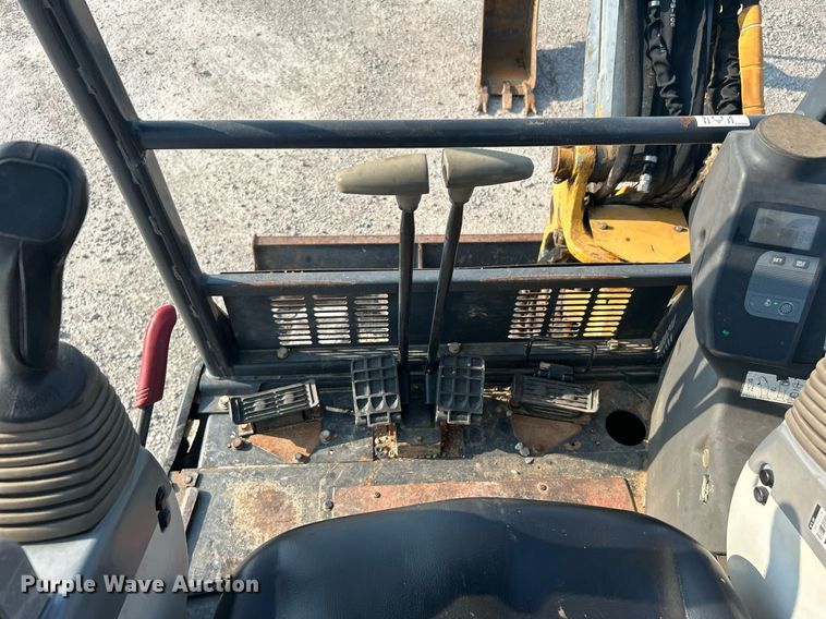 image for item DJ6288 2010 John Deere 50D  mini excavator