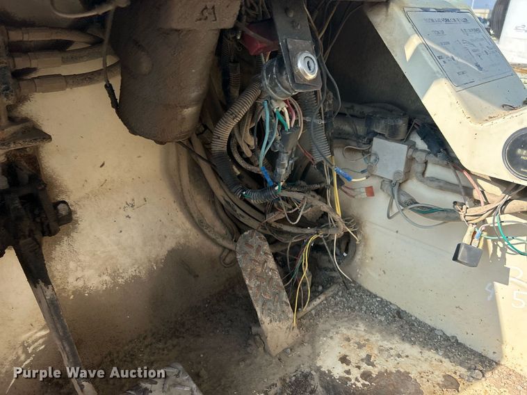 image for item DJ6289 Terex SS-842  telehandler