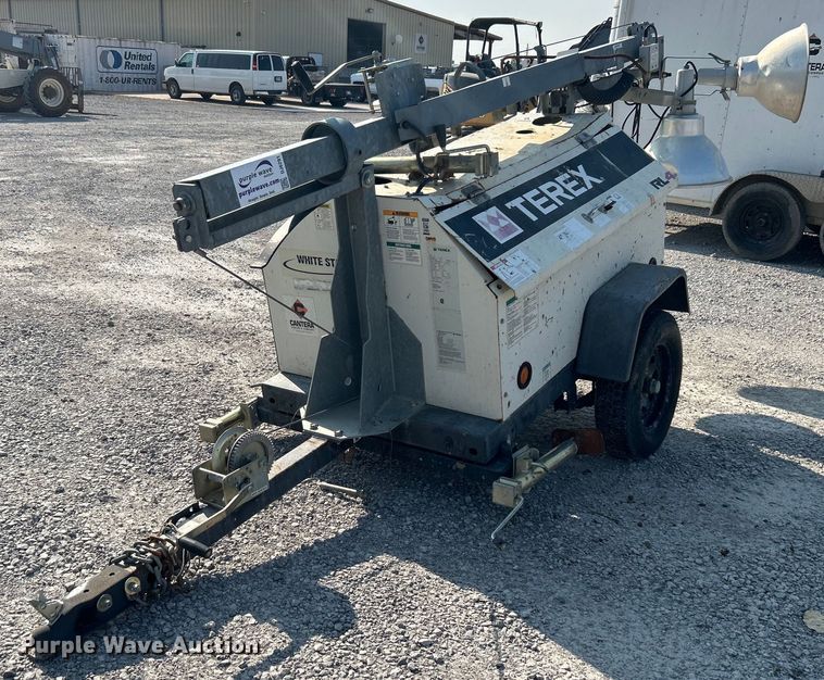image for item DJ6291 2012 Terex RL4  light plant