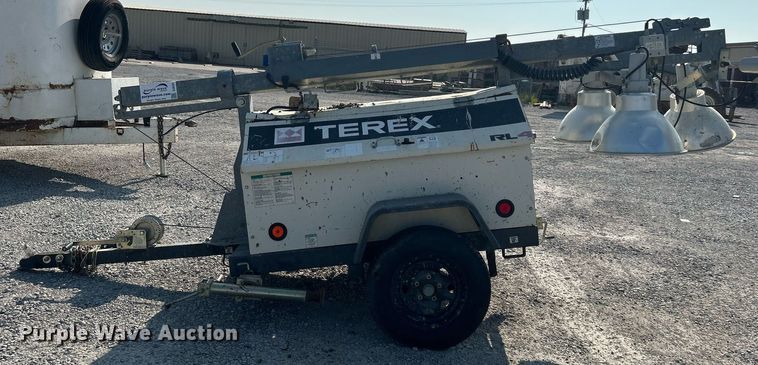 image for item DJ6291 2012 Terex RL4  light plant