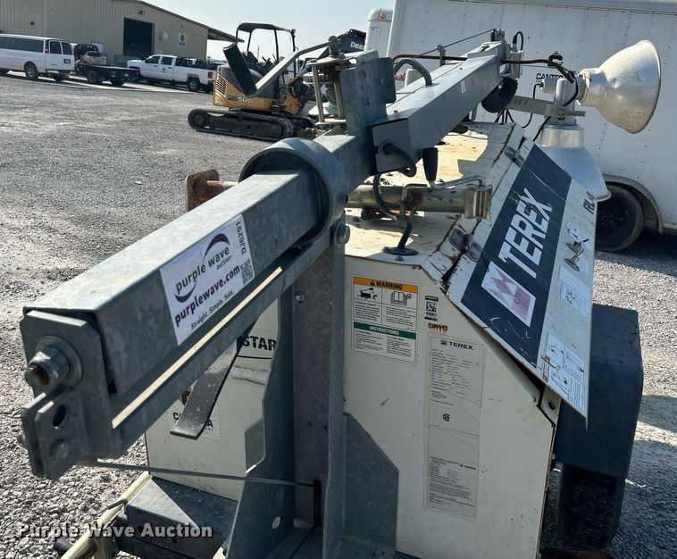 image for item DJ6291 2012 Terex RL4  light plant