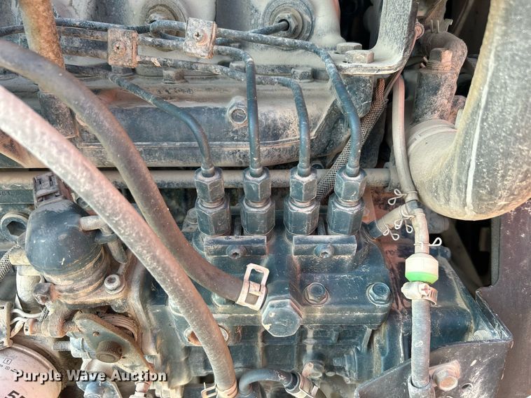 image for item DJ6294 2005 Bobcat S300  skid steer loader