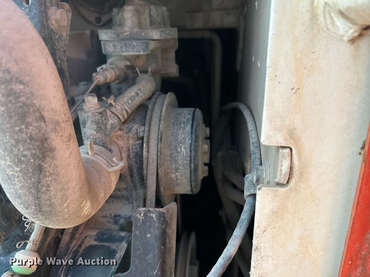 image for item DJ6294 2005 Bobcat S300  skid steer loader