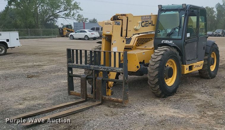 image for item DK3986 2017 Gehl DL1240  telehandler