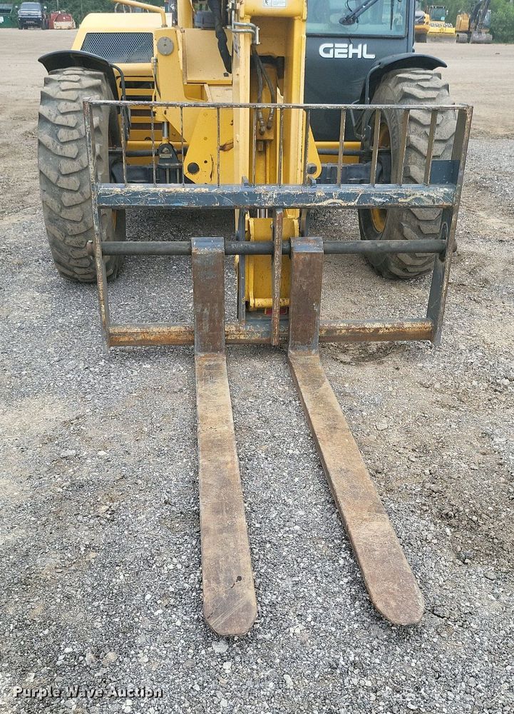 image for item DK3986 2017 Gehl DL1240  telehandler