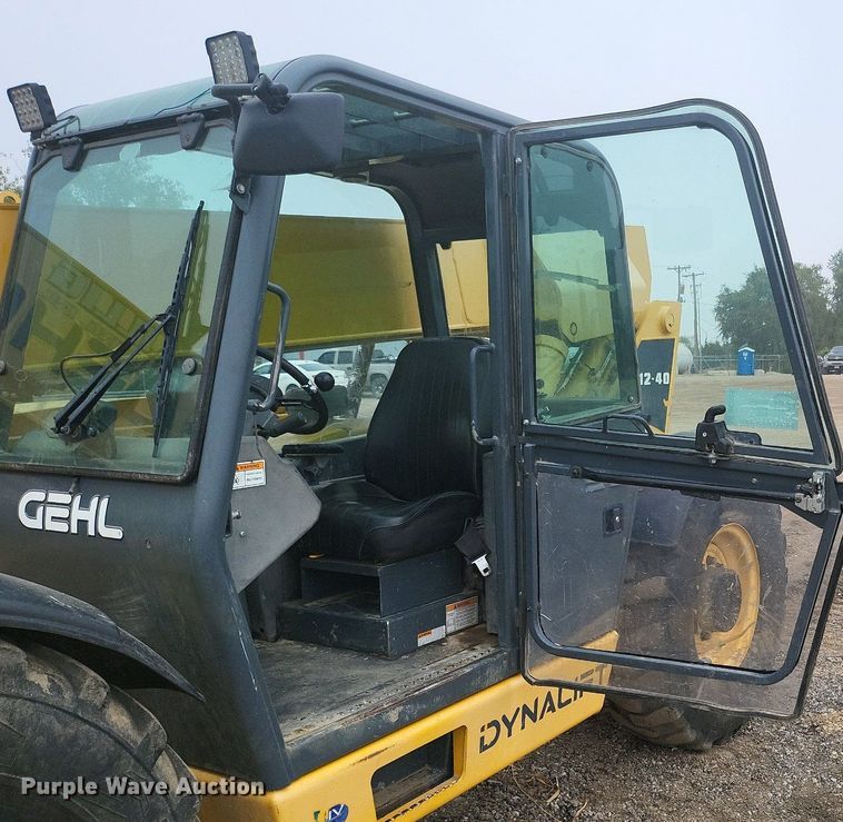 image for item DK3986 2017 Gehl DL1240  telehandler