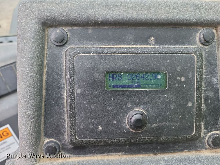 image for item DK3986 2017 Gehl DL1240  telehandler