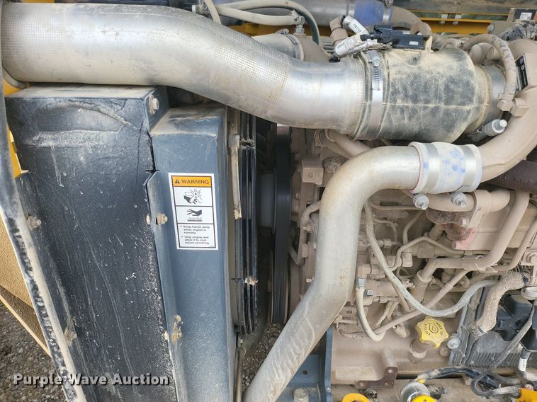 image for item DK3986 2017 Gehl DL1240  telehandler