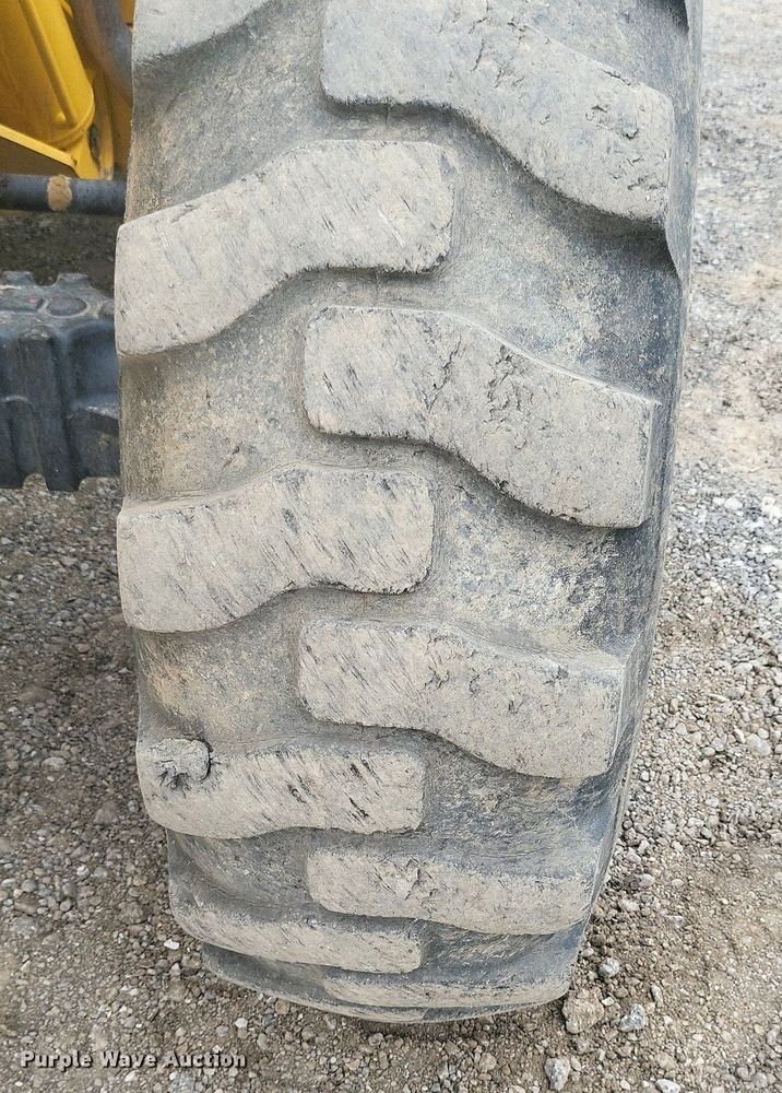 image for item DK3986 2017 Gehl DL1240  telehandler