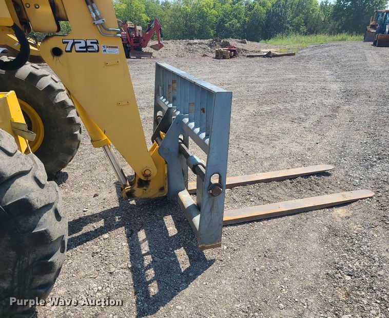 image for item DK3987 2018 Gehl DL1240  telehandler