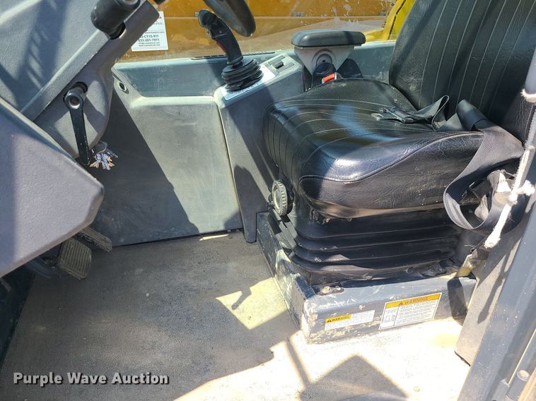 image for item DK3987 2018 Gehl DL1240  telehandler