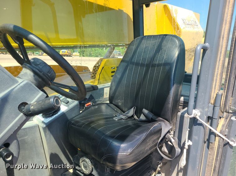 image for item DK3987 2018 Gehl DL1240  telehandler