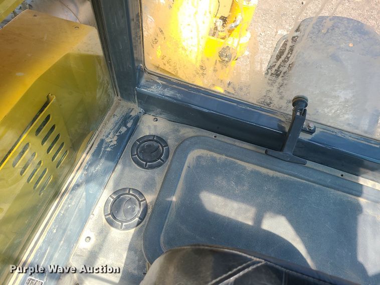 image for item DK3987 2018 Gehl DL1240  telehandler