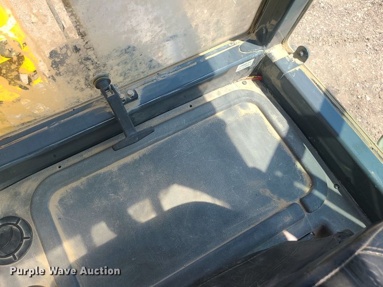 image for item DK3987 2018 Gehl DL1240  telehandler